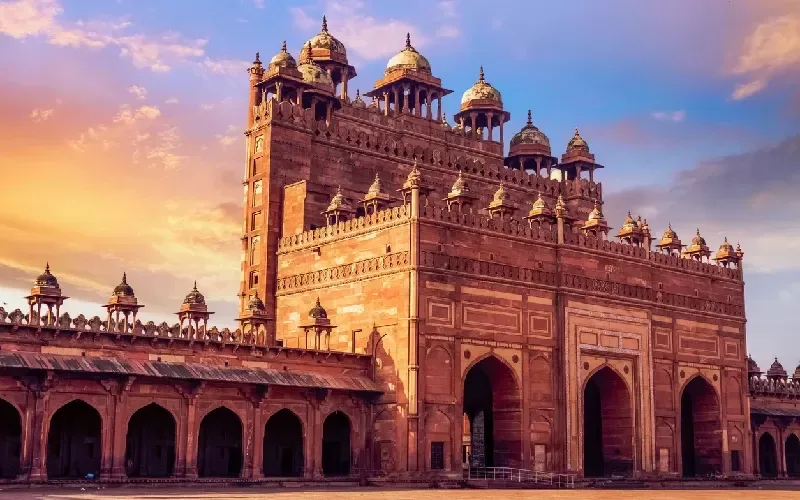 Fatehpur: Storia e Architettura del Patrimonio UNESCO